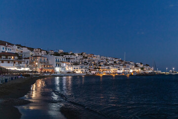 Fototapeta na wymiar The town of Batsi on the Greek island of Andros.