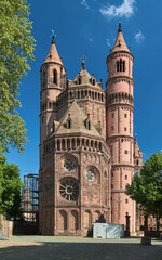 West facade of Worms Cathedral, Germany. The cathedral was built from about 1130 to 1181. This is one of the three Rhenish imperial cathedrals besides the Mainz Cathedral and Speyer Cathedral.