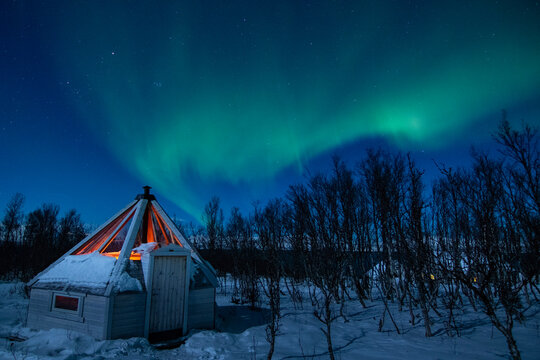 Aurora over the lavvo