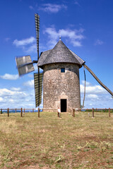 moulin &agrave; vent en action