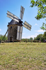 Fototapeta premium moulin à vent en action