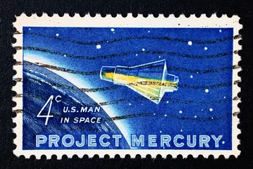 Papier Peint photo Lavable Nasa 1962 Project Mercury Space Capsule USPS  American 4 Cent Stamp Macro Photograph