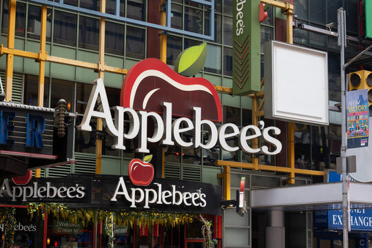 New York, NY, USA - June 7, 2022: An Applebee's restaurant.