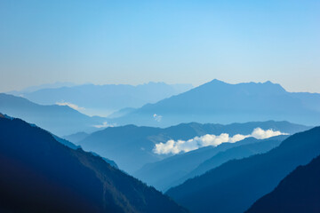 Fototapeta premium Aba Qiang and Tibetan Autonomous Prefecture, Sichuan Province-Scenery along the way