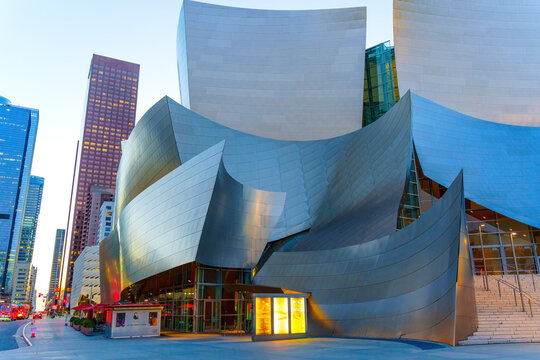 Los Angeles, California – January 21, 2023: Walt Disney Concert Hall Main Entrance on a Winter Evening