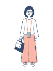 笑顔の若い女性　全身