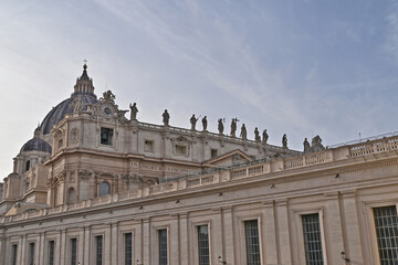 Fototapeta na wymiar Città del Vaticano, la Basilica di San Pietro - Roma