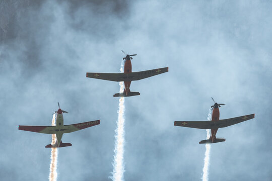 Pilatus PC-7 Subito Team in Mollis in Switzerland 18.8.23