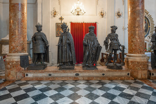 Statues Of King Albert II, Emperor Frederick III, Margrave Leopold III And Count Albert IV At Hofkirche (Court Church) - Innsbruck, Austria