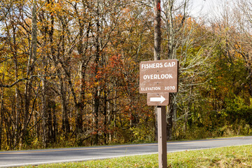 Hiking trail sign in National Park in Virginia