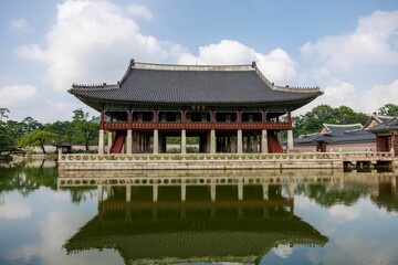 Fototapeta na wymiar Gyeonghoeru Pavilion in Gyeongbokgung Palace, the banquet hall for kings.