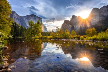 Wandcirkels plexiglas Brilliant Morning Sunrise on Yosemite Valley View, Yosemite National Park, California © Stephen
