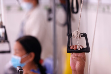 Daily life in Vietnam.  Medicine.