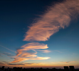Fototapeta premium Sunset over city