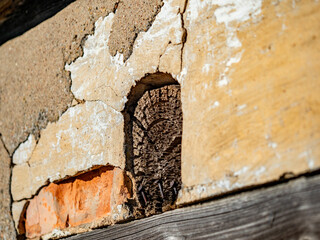 Schäden an der Hauswand
