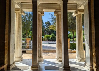 Museum Pillars