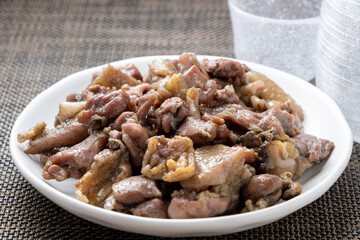 鶏炭火焼き。日本酒のおつまみイメージ。
