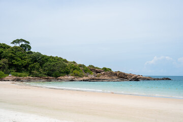 Seascape and blue sky in summer at Ko Samet, Rayong, Thailand.