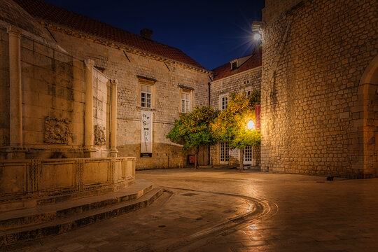 Wonderful dubrovnik in the night