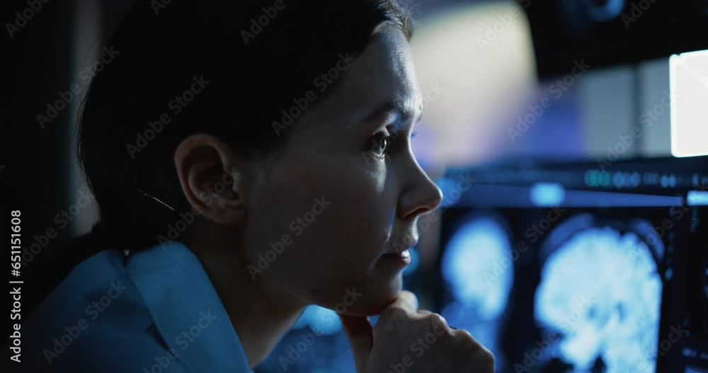 Poster medical hospital research lab: close up of female medical scientist using computer with brain scan m