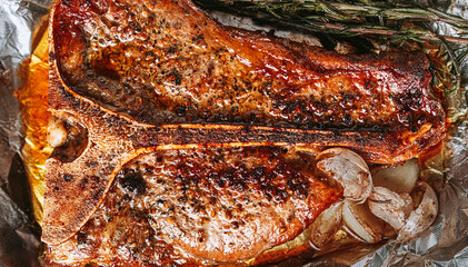 Obraz na płótnie Canvas juicy and very appetizing steak with spices