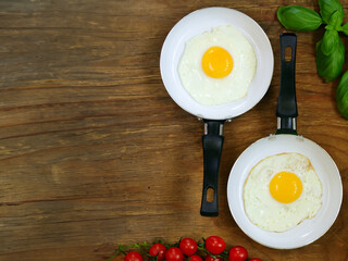 breakfast with fried eggs for healthy eating