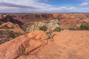 hiking the upheaval dome trail, canyonlands national park, usa
