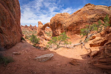 hiking the devils garden trail, arches national park, usa