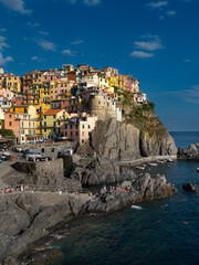 Fototapeta na wymiar View on the cliff town of Manarola, one of the colorful Cinque Terre on the Italian west coast