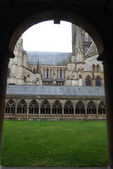 Lincoln Cathedral mit Schnitzerein, Fresken, Buntglasfenstern