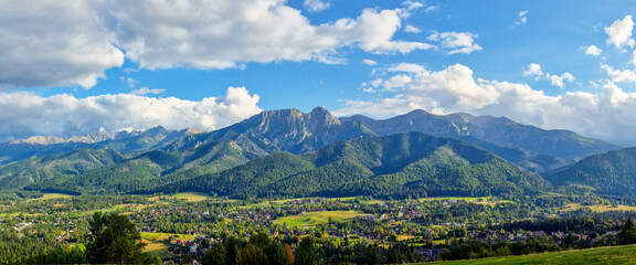panoramic view on Zakopane. Gubalowka, Tatra mountains, Poland - obrazy, fototapety, plakaty