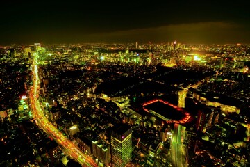 東京渋谷方面　渋滞の首都高3号線を望む