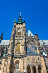 Naklejka premium Magnificent Saint Vitus Cathedral in Prague, Czech Republic, at blue sky and sunny day