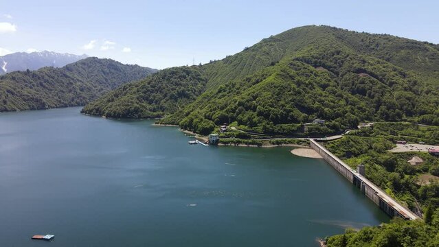 日本の風景・新潟県魚沼市・奥只見ダム
