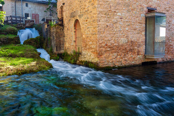 Rasiglia il borgo in provincia di Perugia  immerso nell'acqua. La piccola Venezia Umbra