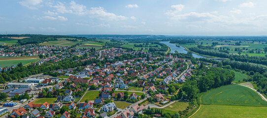 Ausblick auf Tapfheim, Donaumünster und das Donautal aus der Luft
