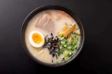 とんこつラーメン