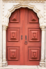 Porte rouge