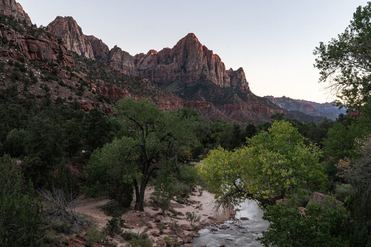 landscape, travel, zion, canyon, utah, hike, hiking, sky, park, national, view, mountain, rock, scenic, wild, valley, outdoor, peak, nature, natural, trail, sandstone, tourism, cliff, usa, river, suns