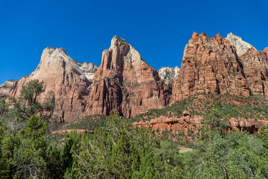landscape, travel, zion, canyon, utah, hike, hiking, sky, park, national, view, mountain, rock, scenic, wild, valley, outdoor, peak, nature, natural, trail, sandstone, tourism, cliff, usa, river, suns