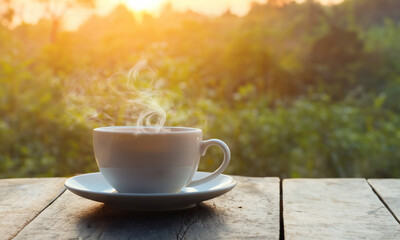 Taza de Caf&eacute; en la Ma&ntilde;ana