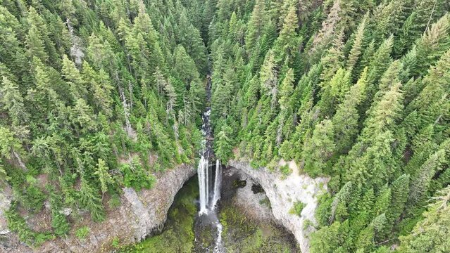 Found on the eastern slopes of Mt. Hood, Oregon, the impressive Tamawanas Falls drops over 150 feet into a gorgeous forest. Not far from Portland, this is one of Oregon's most splendid waterfalls.  