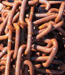 Fototapeta premium Rusty metal chain as a background