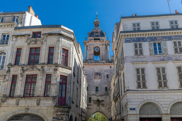 Porte de la Grosse-Horloge, Vieux-Port de La Rochelle