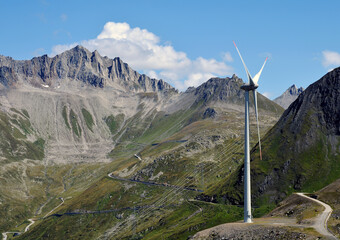 Windkraftanlagen am Griessee in Gebiet Nufenenpass, Kanton Wallis, Schweiz