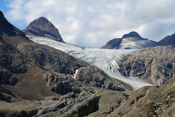 Der Griessgletscher im der Region Nufenenpass, Kanton Wallis, Schweiz