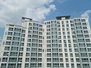 Obraz premium Close-up of an apartment full of windows.