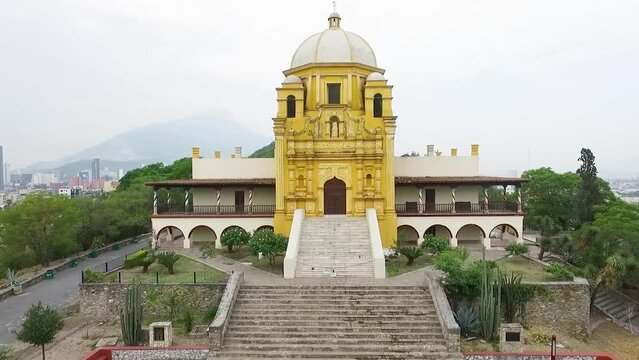 obispado de monterrey grabado con drone 1, travel up