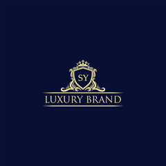 Fototapeta premium SYLuxury lion crest logo - royal lion vector template
