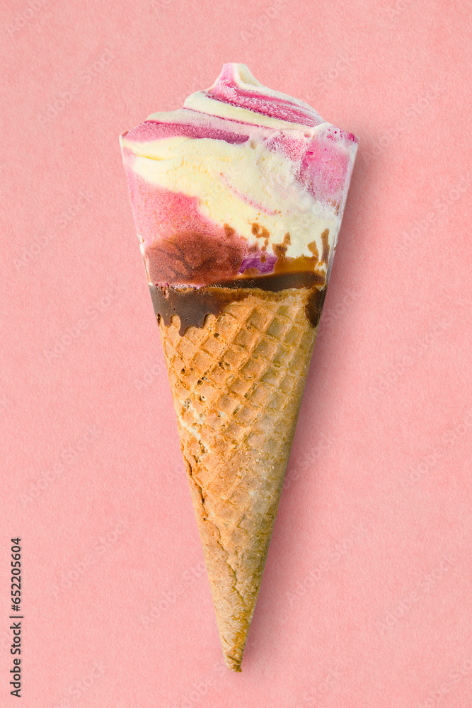 Canvas Prints Ice cream on pink